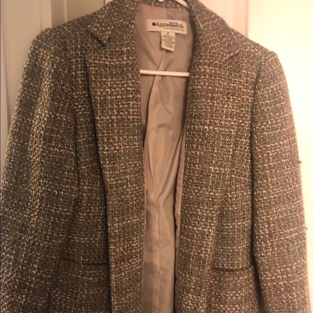 Blazer - Picture 2 of 2